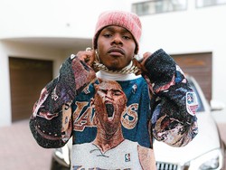 Hina Gaya Rambut Pramugari, Rapper Ini Dihujat Warganet