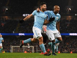 Final Piala Liga Inggris: Fernandinho-Aguero Selangkah Menuju Rekor Final Piala Liga Inggris: Fernandinho-Aguero Selangkah Menuju Rekor
