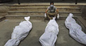 Foto Populer Sepekan: Tsunami Corona di India-Hilangnya KRI Nanggala Foto Populer Sepekan: Tsunami Corona di India-Hilangnya KRI Nanggala