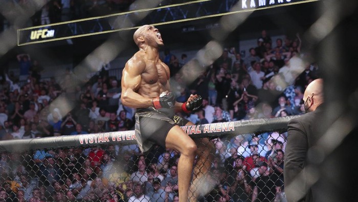 Sambutlah Raja UFC: Kamaru Usman! (AP)