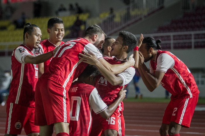 Persija Jakarta menjadi juara Piala Menpora 2021 usai menaklukkan Persib Bandung di dua leg pertandingan final.