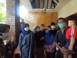 Mensos Kunjungi Anak Kru KRI Nanggala-402 Kunci Ayahnya di Kamar yang Viral