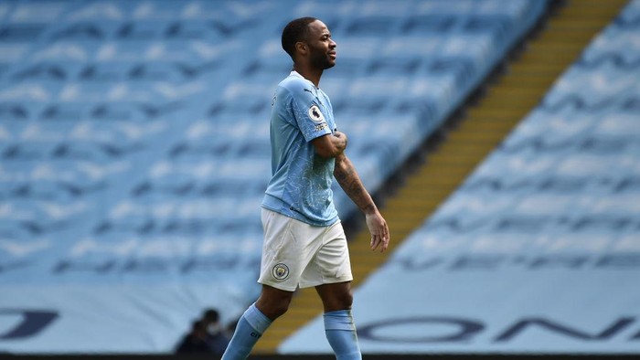 MANCHESTER, ENGLAND - APRIL 10: Raheem Sterling of Manchester City  looks dejected after the Premier League match between Manchester City and Leeds United at Etihad Stadium on April 10, 2021 in Manchester, England. Sporting stadiums around the UK remain under strict restrictions due to the Coronavirus Pandemic as Government social distancing laws prohibit fans inside venues resulting in games being played behind closed doors.  (Photo by Rui Vieira - Pool/Getty Images)