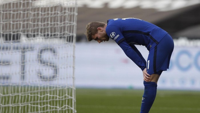 Chelseas Timo Werner reacts during the English Premier League soccer match between Chelsea and Brighton and Hove Albion at Stamford Bridge Stadium in London, Tuesday, April 20, 2021. (AP Photo/Frank Augstein, Pool)