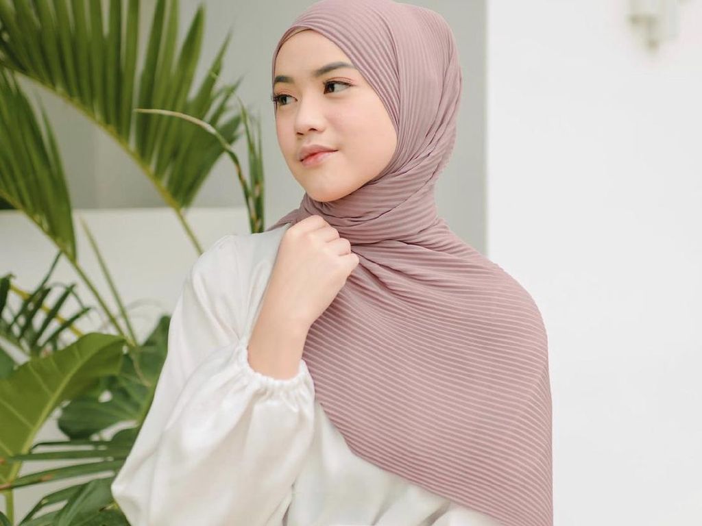 Tren Hijab Lebaran 2021: Pedagang Thamrin City Kompak Jual Jilbab Jenis Ini
