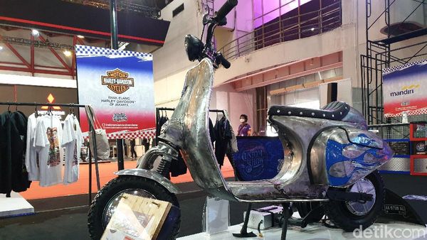 Konversi Vespa Jadul Jadi Motor Listrik Karya Anak Bangsa