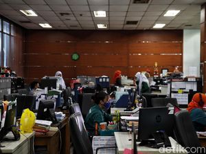 Banyak Kantor Langgar Prokes Saat PPKM Darurat, Ini Buktinya