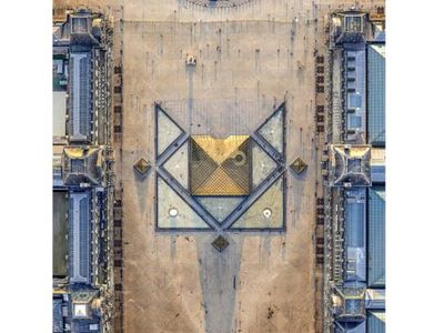 Fotografi Udara Langka Ikon Kota Paris