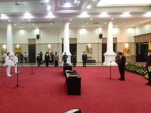 Lantik Bupati Pandeglang-Walkot Tangsel, Wahidin Halim: Tangani COVID-19! Lantik Bupati Pandeglang-Walkot Tangsel, Wahidin Halim: Tangani COVID-19!