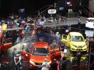 Mendulang Cuan dari Pameran Otomotif Pertama di Tengah Pandemi Mendulang Cuan dari Pameran Otomotif Pertama di Tengah Pandemi
