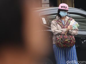 Jasa Penukaran Uang Mulai Marak di Bandung