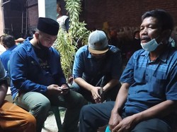 Keluarga Sertu Mes Dedi Kaget Saat Nonton TV Kru Nanggala-402 Itu Gugur