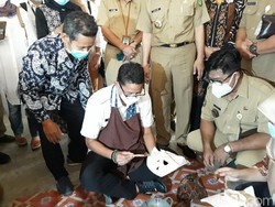 Kunjungi Desa Wisata Krebet, Sandiaga Beri Program Pendampingan