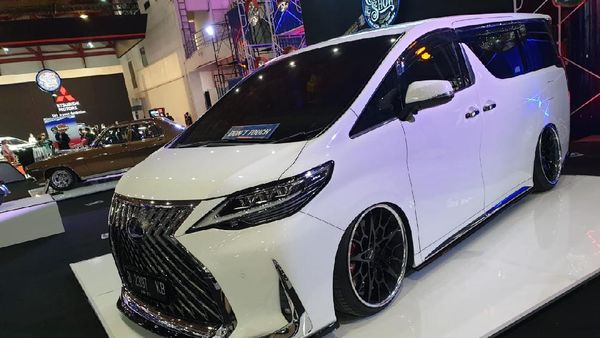 Toyota Alphard Dipermak Jadi Lexus LM 350