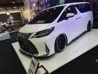 Toyota Alphard Dipermak Jadi Lexus LM 350