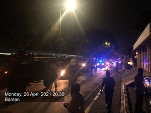 Aparat Bersenjata Kawal Pengiriman 3,8 Juta Vaksin AstraZeneca ke Bio Farma