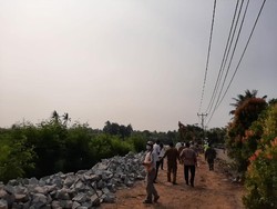 Longsor Jl Tanjung Burung Kabupaten Tangerang Mulai Diperbaiki