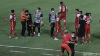 Kebahagiaan tim Persija Jakarta juga tampak di pinggir lapangan. (Foto: Pius Erlangga/detikcom)