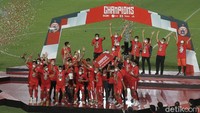 Persija Jakarta berhak atas trofi perdana Piala Menpora 2021. (Foto: Pius Erlangga/detikcom)