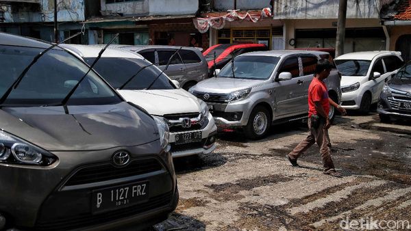 Pilu Jasa Rental Mobil Imbas Larangan Mudik