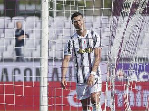 Fiorentina Vs Juventus: Ronaldo Dicaci, Ronaldo Dibela