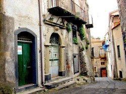 Murah Banget! Tapi, Rumah 1 Euro di Sisilia Berujung Petaka