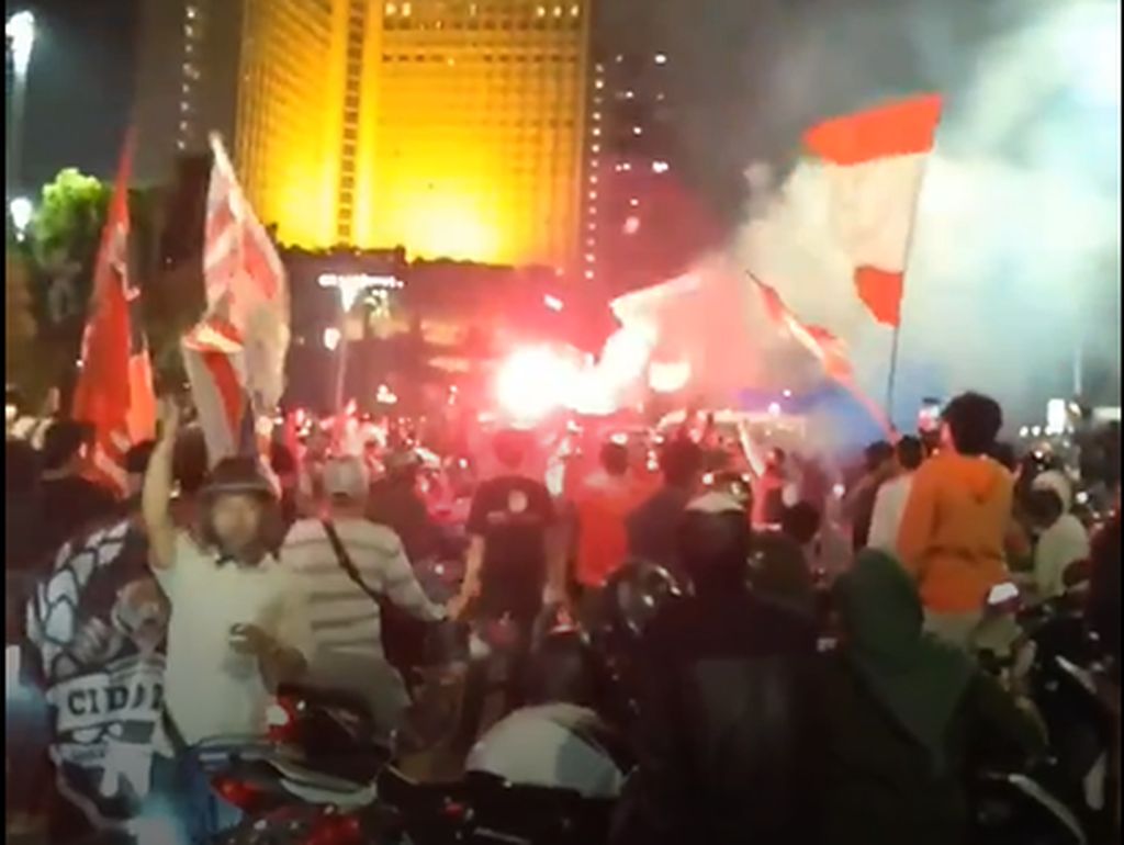 Polisi Panggil Presiden Persija Terkait Kerumunan di HI Polisi Panggil Presiden Persija Terkait Kerumunan di HI