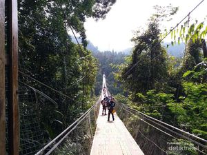 Weekend Nggak Tahu ke Mana, Sudah ke Jembatan Gantung Terpanjang di ASEAN?
