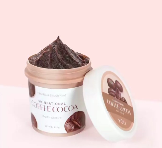 YOU Skinsational Coffee and Cocoa Body Scrub/Foto : instagram.com/youbeauty_idn YOU Skinsational Coffee and Cocoa Body Scrub