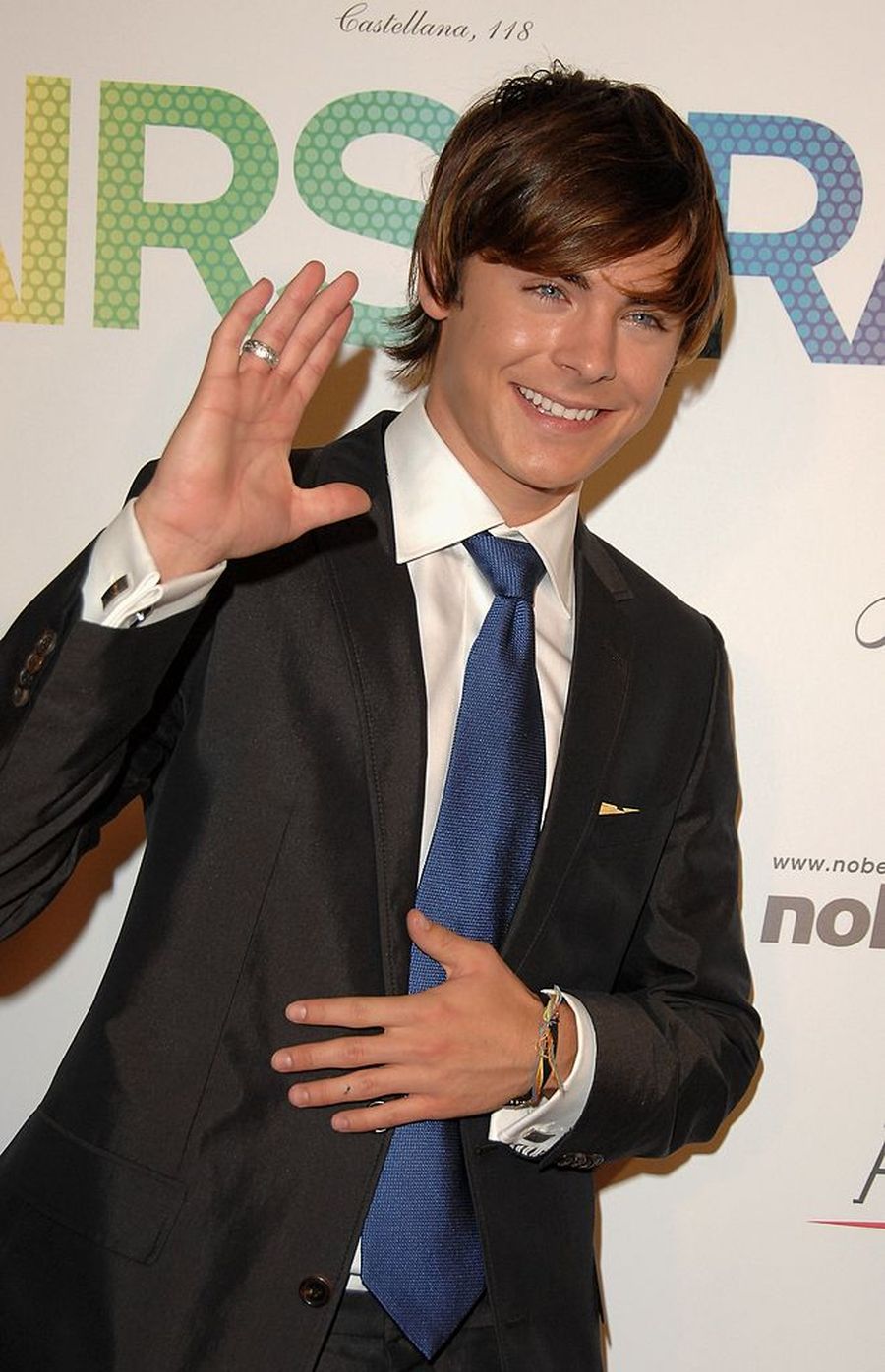 Di 2007, Zac membintangi film berjudul Hairspray. Inilah penampilannya saat premier film tersebut. Foto: dok. Getty Images