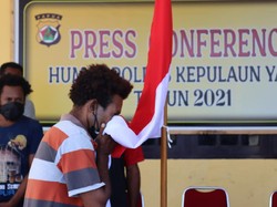 5 Anggota KKB Kepulauan Yapen Papua Menyerahkan Diri