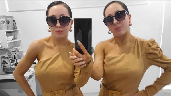 10 Potret Si Kembar yang Tak Mau Pisah, Berbagi Pacar Sampai ke WC Bersama