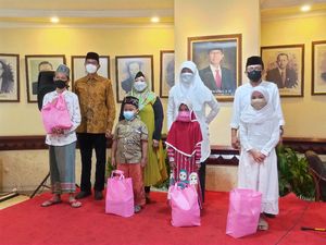 Momen Ramadhan, DPRD Kota Surabaya Berbagi Bersama Anak Yatim Piatu