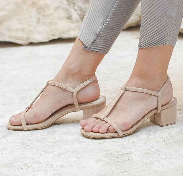 Model Sepatu untuk Kaki Lebar