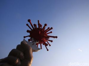 Hiii....Ada Tugu Virus Corona Ditusuk Belati di Tangerang Hiii....Ada Tugu Virus Corona Ditusuk Belati di Tangerang