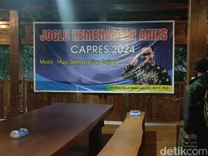 Saat Anies Dapat Kejutan Joglo Kemenangan Capres 2024 di Sragen
