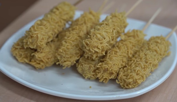 Kreasi mie sate kribo yang krenyes dan nikmat/youtube.com/sobatdapur