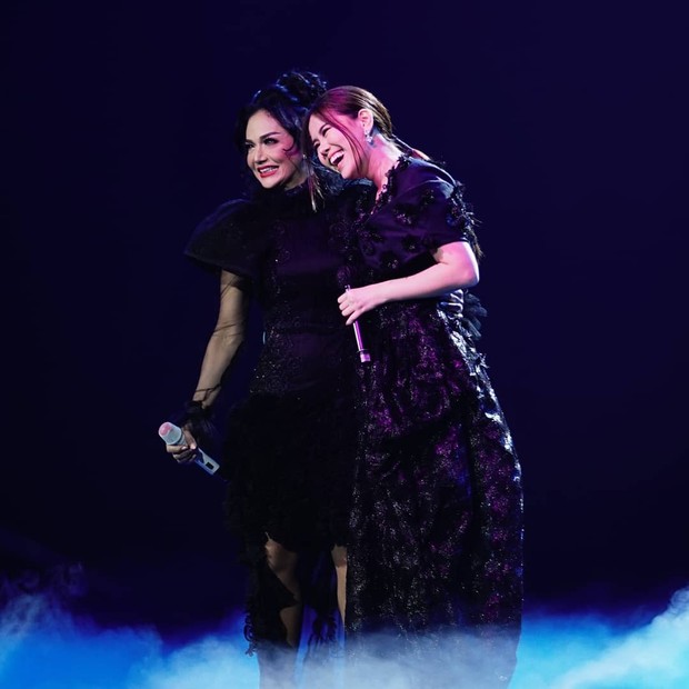 Krisdayanti dan Melissa/instagram.com/indonesianidolid/ Krisdayanti dan Melissa