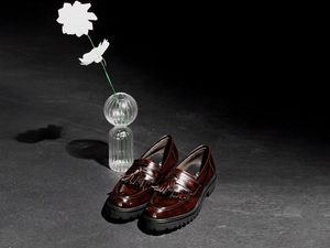 Klasik & Elegan, Tampil Gaya dengan Sepatu Kulit Terbaru Ini