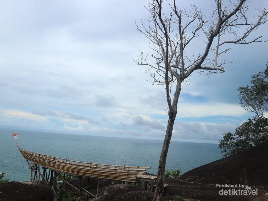 Pala Hill, Bukit Indah yang Tersembunyi di Bangka Barat Pala Hill, Bukit Indah yang Tersembunyi di Bangka Barat