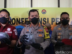 2 Pria di Kudus Diciduk Gegara Bawa Bahan Mercon Seberat 19,7 Kg