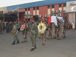 Pangdam Jaya Jadi Irup Penyambutan Jenazah Kepala BIN Papua