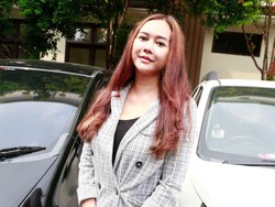 Aura Kasih Ditanya soal Keinginan Menikah Lagi, Jawab Masih Trauma