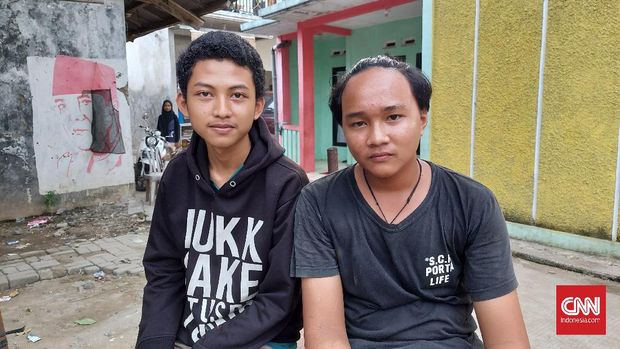 Babi Ngepet di Depok Warga RT 02 RW 04 Kelurahan Bedahan, Sawangan Depok meyakini telah menangkap babi ngepet yang telah mencuri uang warga dalam sebulan terakhir.