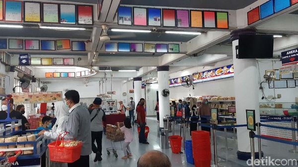 Foto Pusat Oleh-oleh  Favorit Artis di Semarang