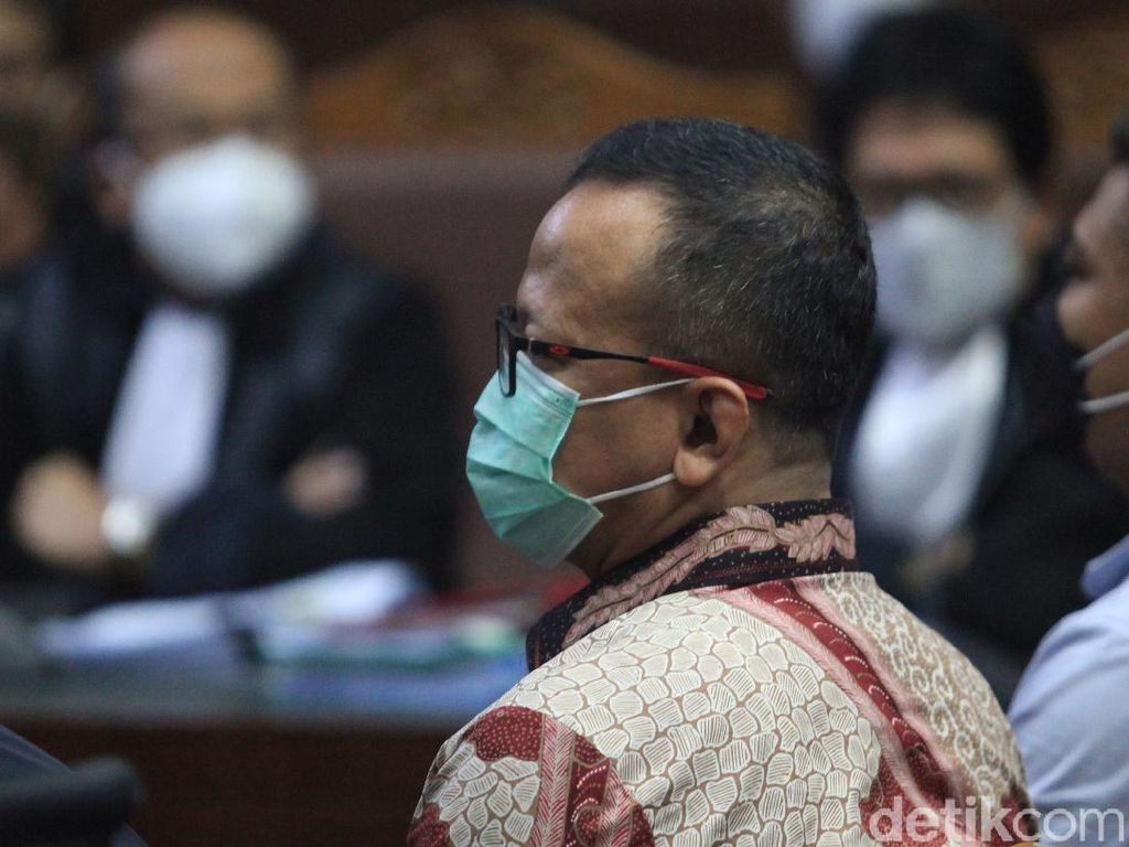 Terbukti Terima Suap Ekspor Benur, Edhy Prabowo Divonis 5 Tahun Bui