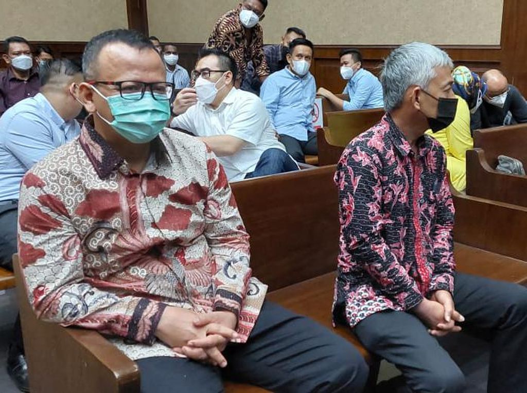 Edhy Prabowo Hadir Langsung Sidang Kasus Ekspor Benur
