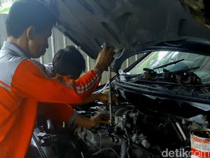 Bengkel Ini Gratiskan Tune Up Mobil Kalau Bisa Ngaji, Tarif Normal Rp 350 Ribu Bengkel Ini Gratiskan Tune Up Mobil Kalau Bisa Ngaji, Tarif Normal Rp 350 Ribu
