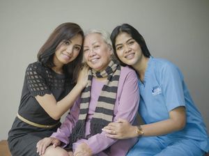 Meski Sibuk, Ini Cara Rawat Lansia hingga Keluarga Sakit di Rumah Meski Sibuk, Ini Cara Rawat Lansia hingga Keluarga Sakit di Rumah