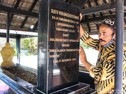 Kisah Kuncen Makam Bupati Bandung, Digaji Pemda Hanya Rp 300 Ribu